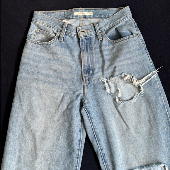 Levi's Women's '94 Baggy Mid Rise Straight Leg Jeans - Picture 2 of 10